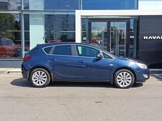 2010 Opel Astra J, синий, 649000 рублей, вид 4