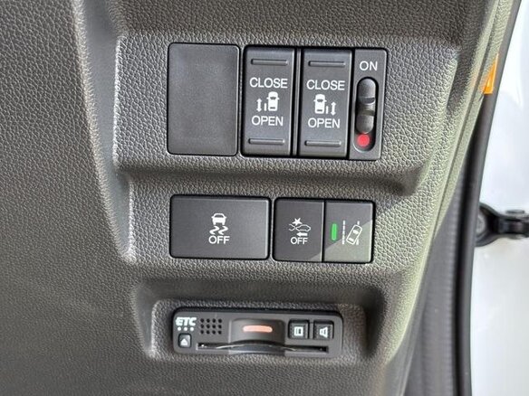 2022 Honda Freed II Рестайлинг, белый - вид 27
