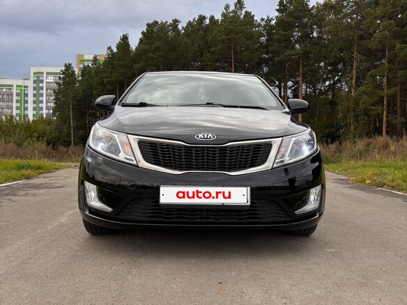 2014 Kia Rio 6-speed III, чёрный, 820000 рублей - вид 1