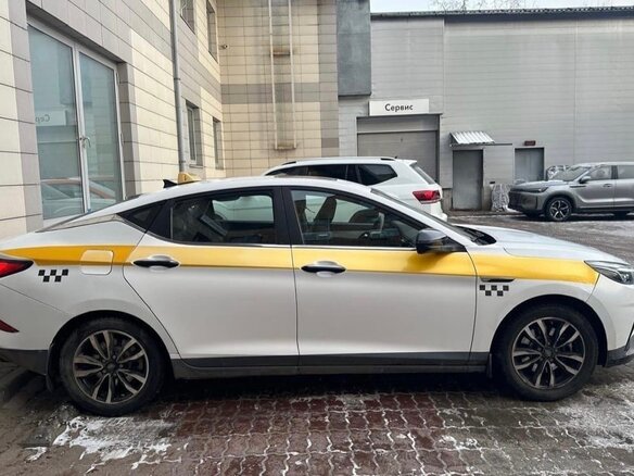 2023 JAC J7 I, чёрный, 900000 рублей - вид 2