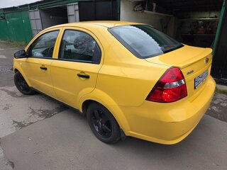 2008 Chevrolet Aveo I Рестайлинг, жёлтый, 650000 рублей, вид 4