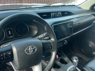 2016 Toyota Hilux VIII, чёрный, 2850000 рублей, вид 5