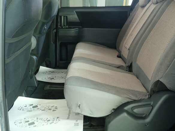 2010 Toyota Noah II (R70), белый, 1159000 рублей - вид 17