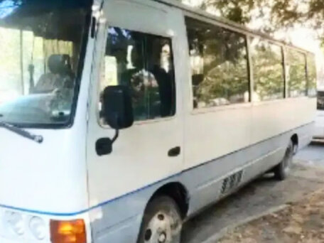 1996 Toyota Coaster, белый, 1300000 рублей, вид 4