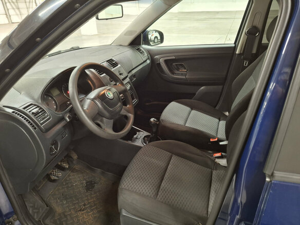 2011 Skoda Fabia II Рестайлинг, синий - вид 15