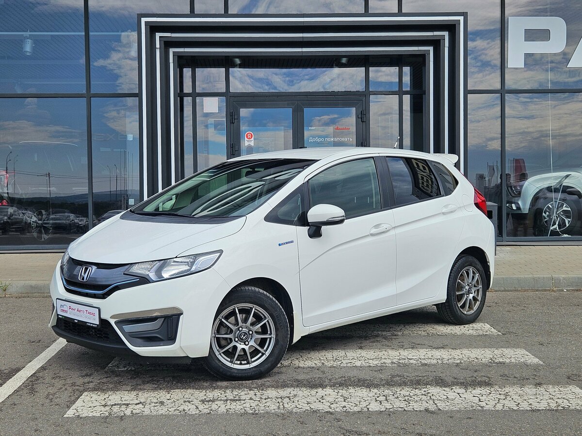 Открыть фотографии: Honda Fit III