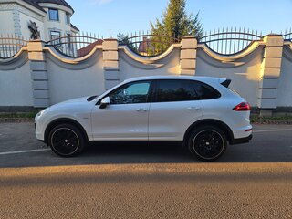 2015 Porsche Cayenne Diesel II Рестайлинг (958), белый, 4869000 рублей, вид 4