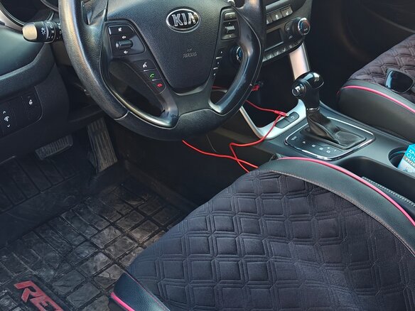 2017 Kia Ceed II Рестайлинг, чёрный, 1500000 рублей - вид 10
