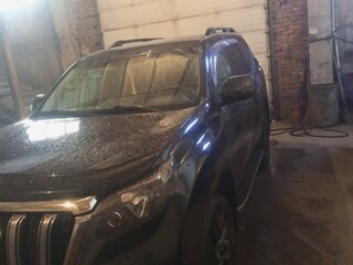 2015 Toyota Land Cruiser Prado 6-speed 150 Series Рестайлинг 1, чёрный, 3600000 рублей, вид 4