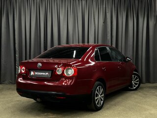 2008 Volkswagen Jetta V, красный, 469900 рублей, вид 3