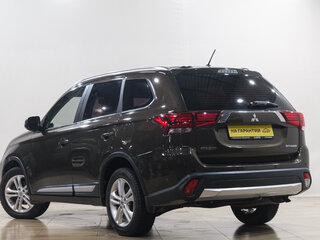 2015 Mitsubishi Outlander III Рестайлинг 2, коричневый, 1349000 рублей, вид 4