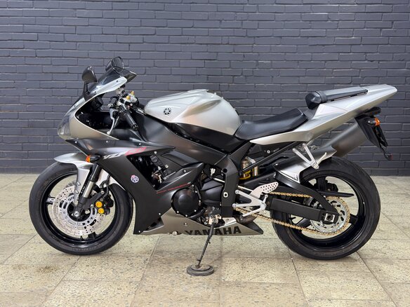 2003 Yamaha YZF-R1, серый, 655000 рублей - вид 2