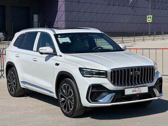 2026 Geely Monjaro (Xingyue L) I Рестайлинг 2 (China Market), белый, 4697000 рублей - вид 2