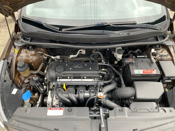2014 Hyundai Solaris I Рестайлинг, коричневый, 1150000 рублей - вид 10