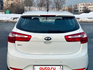 2015 Kia Rio III, белый, 820000 рублей, вид 4
