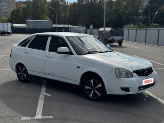 2011 Lada (ВАЗ) Priora I, белый, 160000 рублей, вид 3