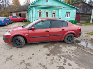 2004 Renault Megane II, красный, 230000 рублей, вид 4