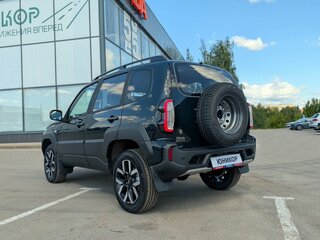 2026 Lada (ВАЗ) Niva Travel I Рестайлинг, зелёный, 1832900 рублей, вид 5