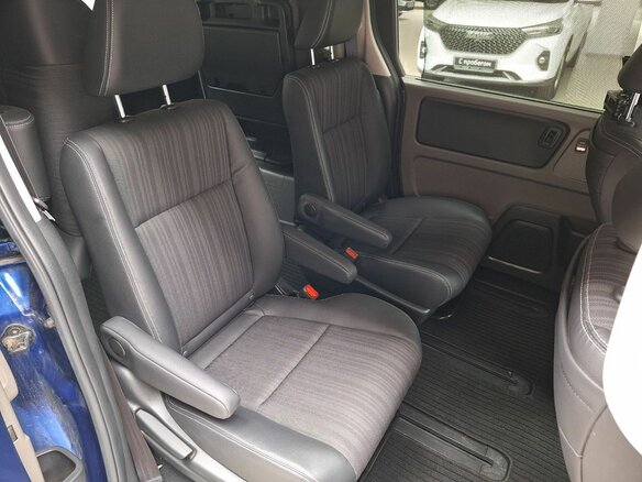 2017 Honda Freed II, синий, 1750000 рублей - вид 19