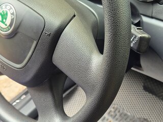 2013 Skoda Yeti I, белый, 990000 рублей, вид 2