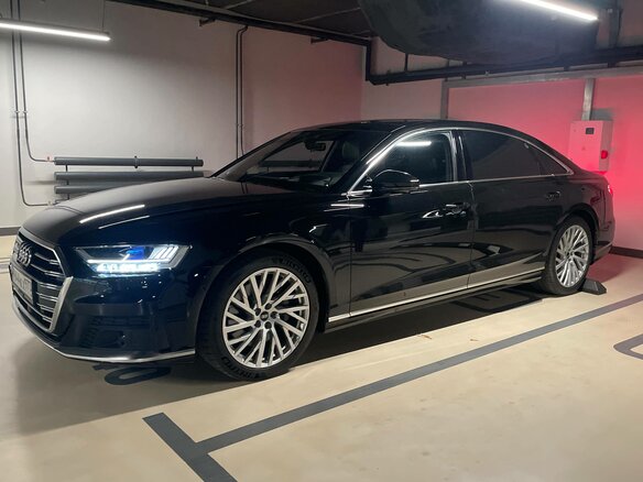 2021 Audi A8 Long 55 TFSI IV (D5), чёрный, 9200000 рублей