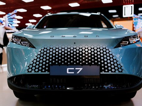 Omoda C7