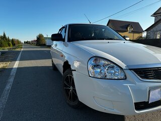 2014 Lada (ВАЗ) Priora I Рестайлинг, белый, 420000 рублей, вид 5