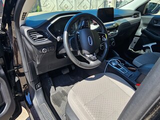 2022 Ford Escape IV, чёрный, 2600000 рублей, вид 4