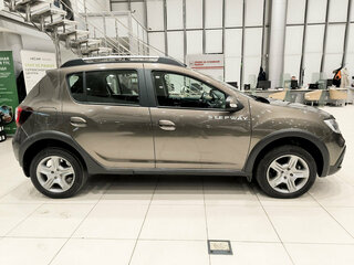 2018 Renault Sandero Stepway II Рестайлинг, коричневый, 1250000 рублей, вид 4