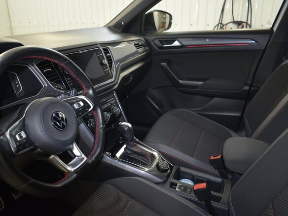 2021 Volkswagen T-Roc I, белый, 3550000 рублей - вид 9
