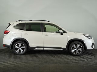 2019 Subaru Forester V, белый, 2350000 рублей, вид 5