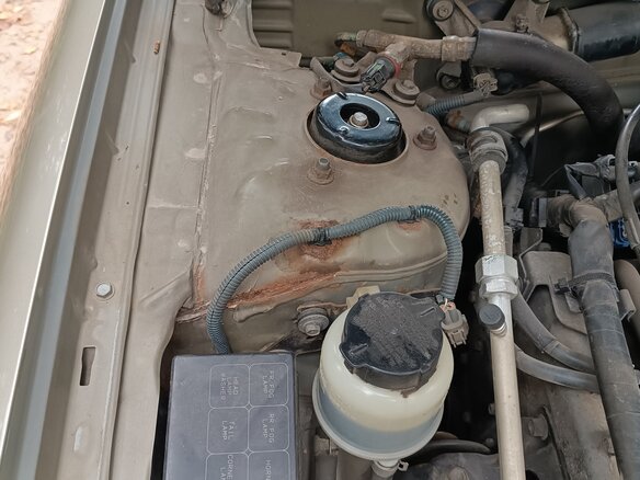 2003 Nissan Maxima V (A33), жёлтый - вид 24