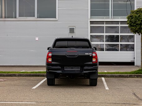 2022 Toyota Hilux VIII Рестайлинг 2, чёрный, 5095000 рублей, вид 5