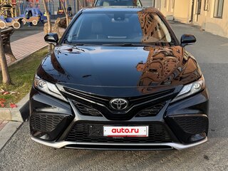 2022 Toyota Camry VIII (XV70) Рестайлинг, чёрный, 3600000 рублей, вид 4