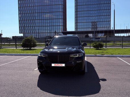 2020 BMW X7 30d I (G07), чёрный, 6300000 рублей, вид 2