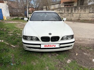 1998 BMW 5 серии 540i IV (E39), белый, 850000 рублей, вид 1
