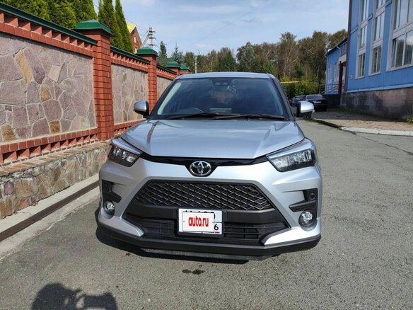 2021 Toyota Raize I, серый