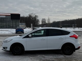 2018 Ford Focus III Рестайлинг, белый, 1100000 рублей, вид 4