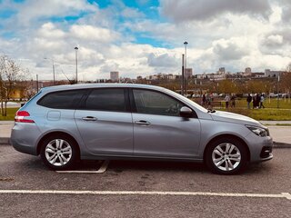 2020 Peugeot 308 II Рестайлинг, серебристый, 1250000 рублей, вид 3