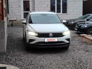 2021 Volkswagen Tiguan II Рестайлинг, белый, 2400000 рублей, вид 1