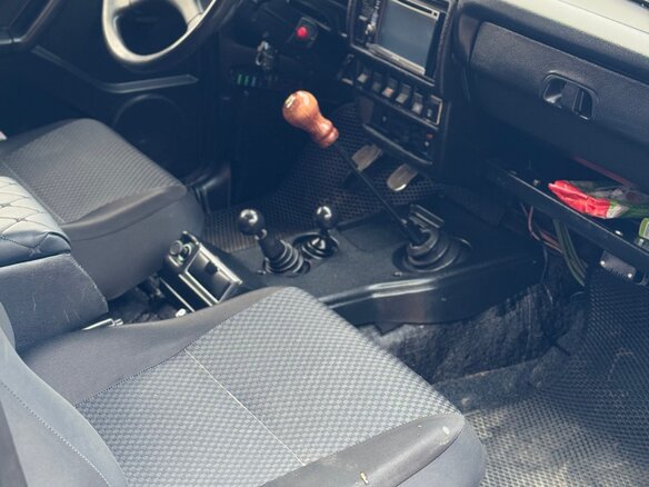 2011 Lada (ВАЗ) 2131 (4x4) 213105 I, серый, 419000 рублей - вид 6