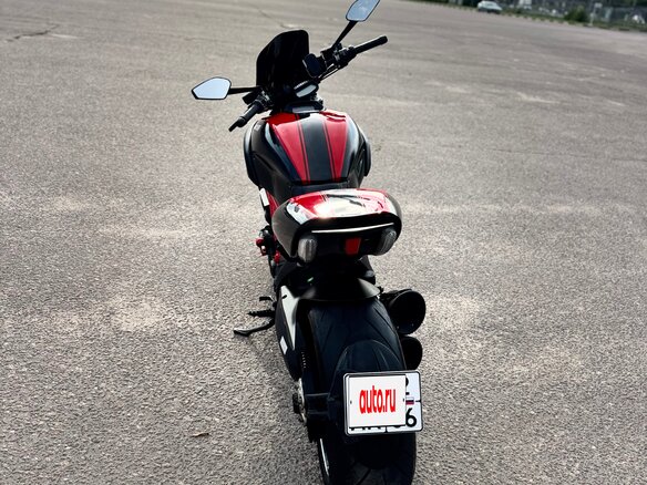 2015 Ducati Diavel Carbon, красный, 1280000 рублей - вид 6