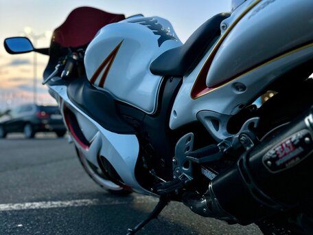 2011 Suzuki GSX 1300 R Hayabusa, белый, 870000 рублей, вид 4
