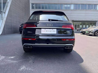 2024 Audi Q5 L 40 TFSI II (FY) Рестайлинг, чёрный, 4581826 рублей, вид 3