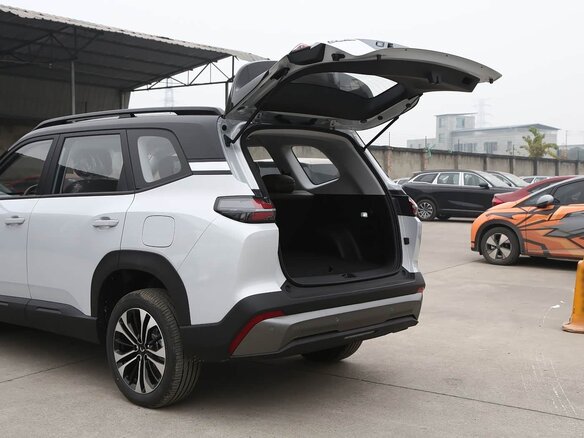 2026 Wuling Starlight 560, серебристый, 2500000 рублей - вид 19