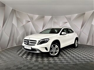 Mercedes-Benz GLA 200 I (X156)