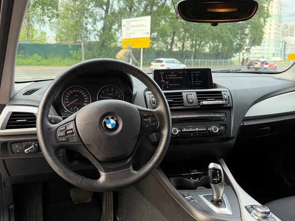 2013 BMW 1 серии 116i II (F20/F21), белый, 1070000 рублей - вид 11