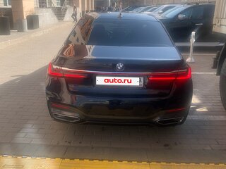 2019 BMW 7 серии Long 740Li xDrive VI (G11/G12) Рестайлинг, чёрный, 4900000 рублей, вид 3