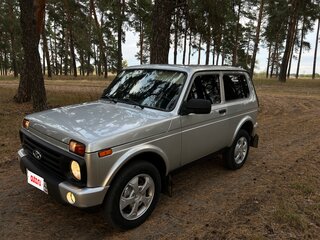2018 Lada (ВАЗ) 2121 (4x4) Urban I Рестайлинг, серебристый, 685000 рублей, вид 3
