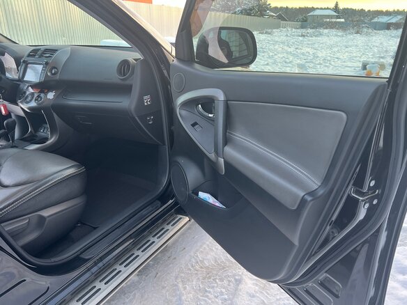 2011 Toyota RAV4 III (XA30) Рестайлинг, чёрный, 1600000 рублей - вид 11